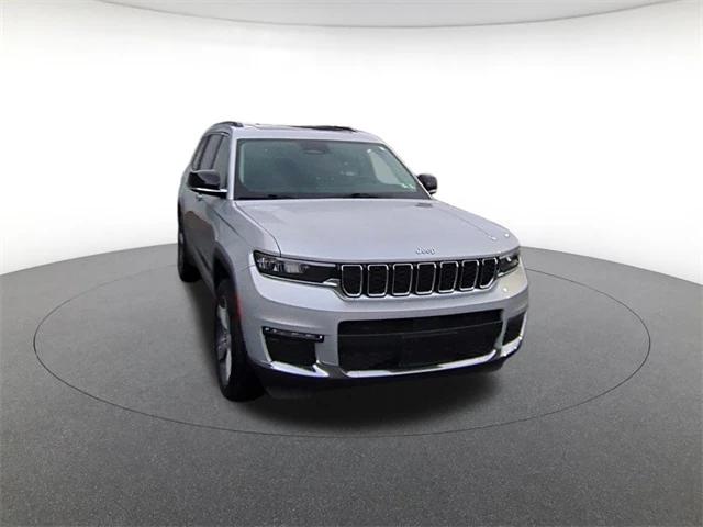 2022 Jeep Grand Cherokee L Limited 4x4 2022 Jeep Grand Cherokee L Limited 4x4
