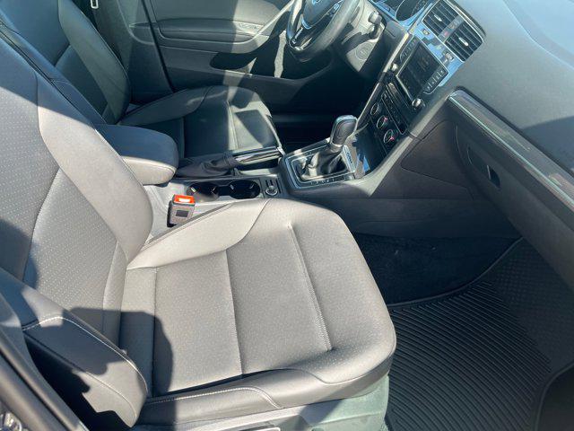 2017 Volkswagen Golf Alltrack TSI SE