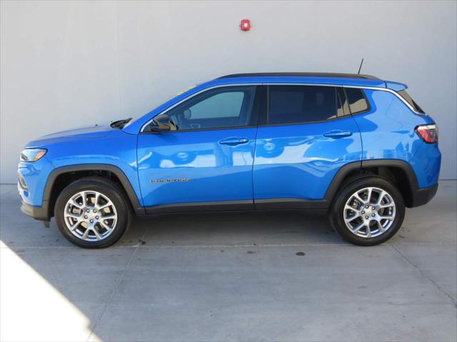 2023 Jeep Compass Latitude Lux FWD