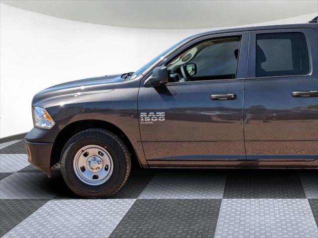 2024 RAM Ram 1500 Classic RAM 1500 CLASSIC TRADESMAN QUAD CAB 4X2 64 BOX