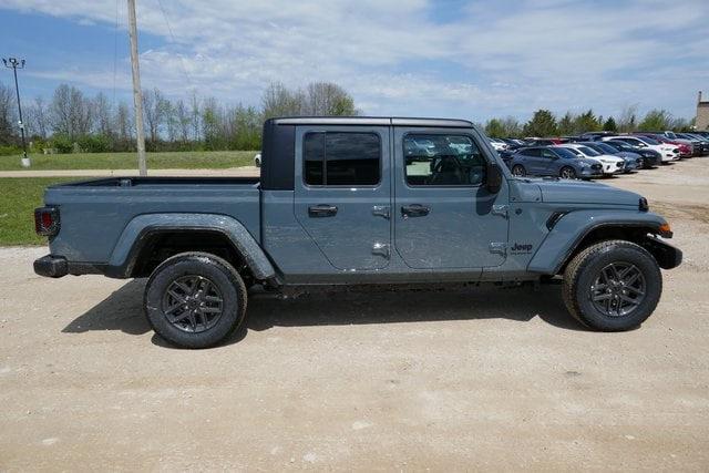 2024 Jeep Gladiator GLADIATOR SPORT S 4X4