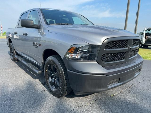 2024 RAM Ram 1500 Classic RAM 1500 CLASSIC TRADESMAN CREW CAB 4X4 57 BOX