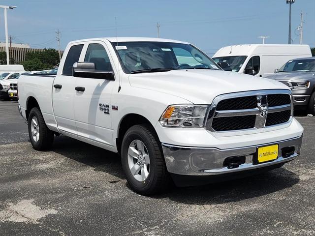 2024 RAM Ram 1500 Classic RAM 1500 CLASSIC TRADESMAN QUAD CAB 4X4 64 BOX