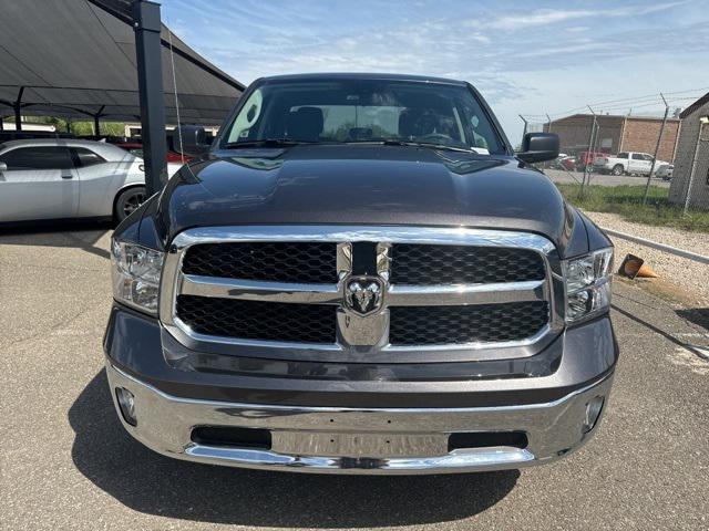 2024 RAM Ram 1500 Classic RAM 1500 CLASSIC TRADESMAN QUAD CAB 4X4 64 BOX