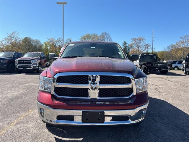 2024 RAM Ram 1500 Classic RAM 1500 CLASSIC TRADESMAN CREW CAB 4X4 57 BOX