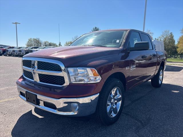 2024 RAM Ram 1500 Classic RAM 1500 CLASSIC TRADESMAN CREW CAB 4X4 57 BOX