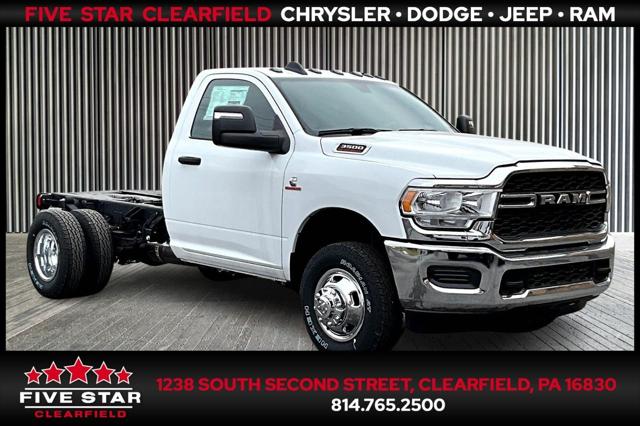 2023 RAM Ram 3500 Chassis Cab RAM 3500 TRADESMAN CHASSIS REGULAR CAB 4X4 60 CA