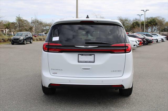 2024 Chrysler Pacifica PACIFICA LIMITED