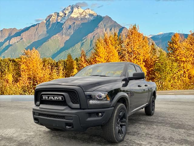 2024 RAM Ram 1500 Classic RAM 1500 CLASSIC WARLOCK QUAD CAB 4X4 64 BOX