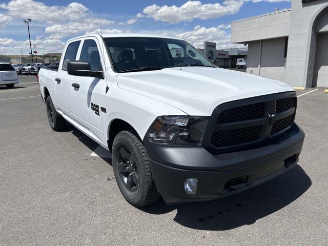 2024 RAM Ram 1500 Classic RAM 1500 CLASSIC TRADESMAN CREW CAB 4X4 64 BOX