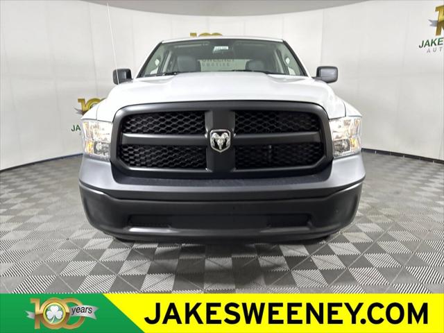 2024 RAM Ram 1500 Classic RAM 1500 CLASSIC TRADESMAN QUAD CAB 4X4 64 BOX