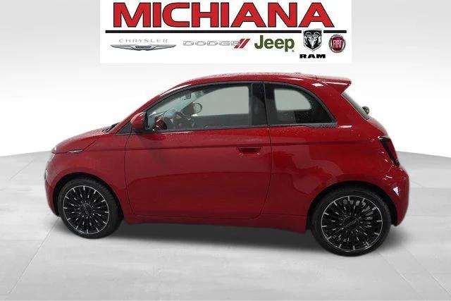2024 Fiat FIAT 500e 500e INSPI(RED)