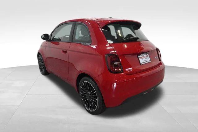 2024 Fiat FIAT 500e 500e INSPI(RED)