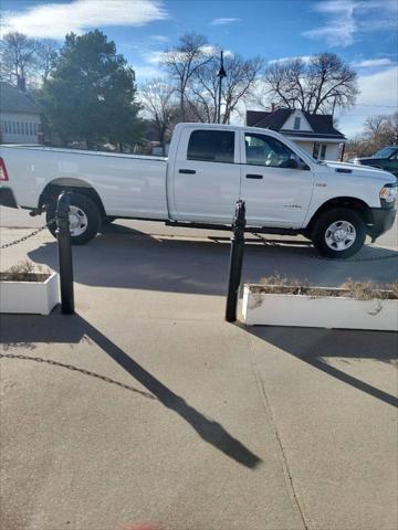 2022 RAM 3500 Tradesman Crew Cab 4x4 8 Box