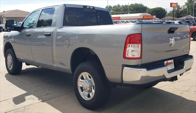 2023 RAM 3500 Tradesman Crew Cab 4x4 64 Box