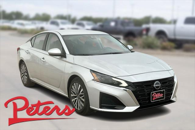 2023 Nissan Altima SV FWD