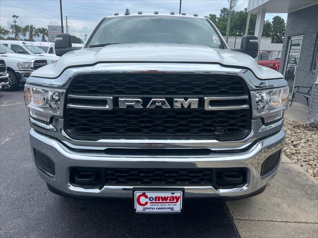 2024 RAM Ram 3500 Chassis Cab RAM 3500 TRADESMAN CREW CAB CHASSIS 4X4 60 CA