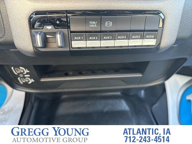 2024 Ram 3500 Tradesman Crew Cab 4x4 8' Box