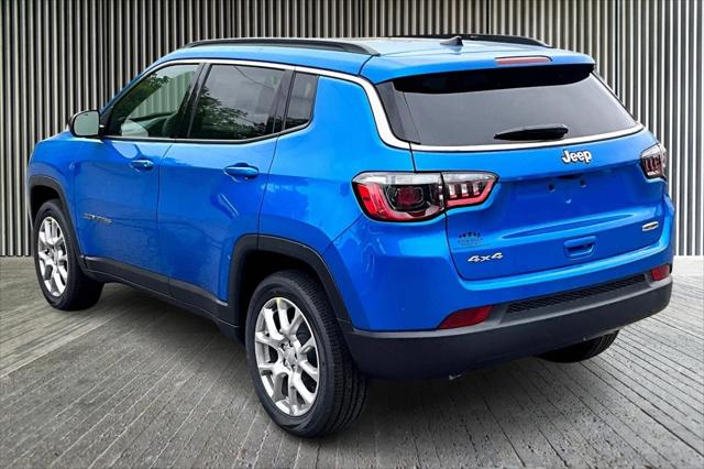 2024 Jeep Compass COMPASS LATITUDE LUX 4X4