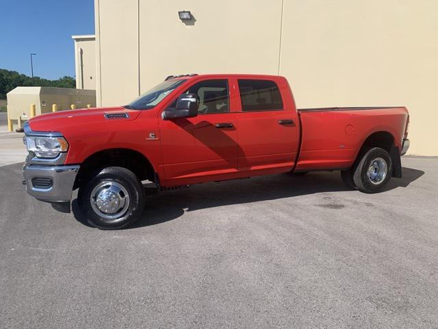 2024 RAM Ram 3500 RAM 3500 TRADESMAN CREW CAB 4X4 8 BOX