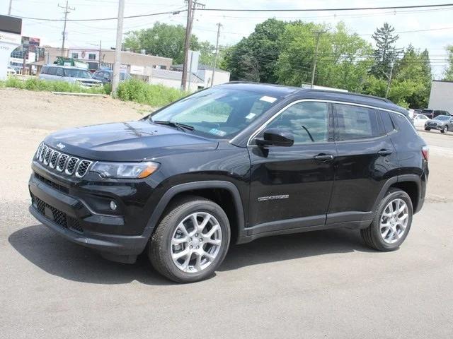 2024 Jeep Compass COMPASS LATITUDE LUX 4X4