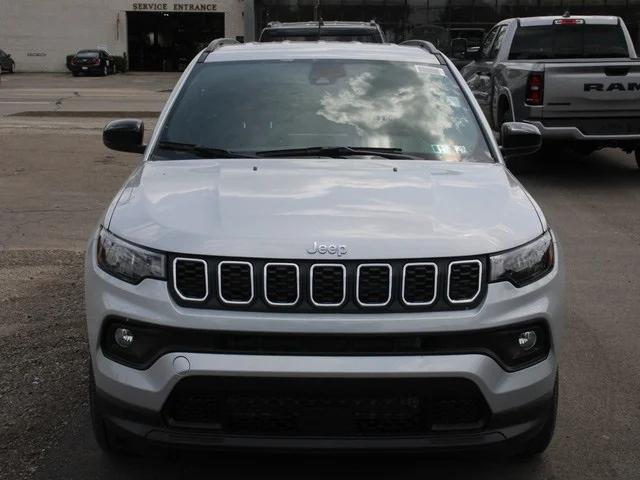 2024 Jeep Compass COMPASS LATITUDE LUX 4X4