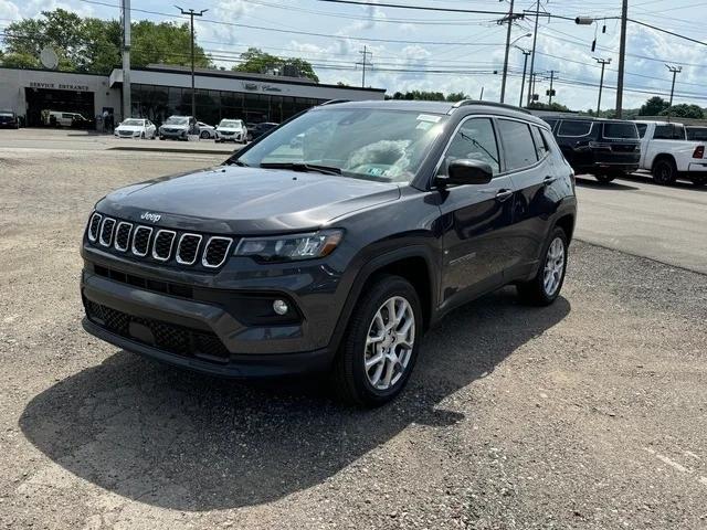 2024 Jeep Compass COMPASS LATITUDE LUX 4X4