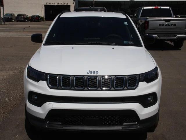 2024 Jeep Compass COMPASS LATITUDE LUX 4X4