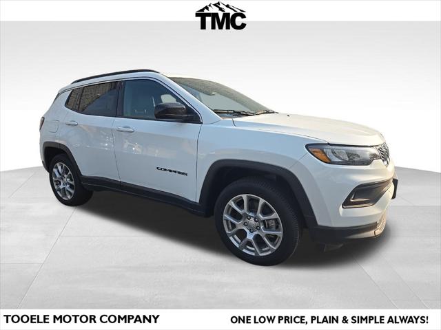 2024 Jeep Compass COMPASS LATITUDE LUX 4X4