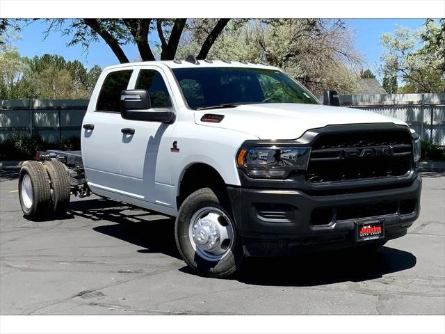 2024 RAM Ram 3500 Chassis Cab RAM 3500 TRADESMAN CREW CAB CHASSIS 4X4 60 CA