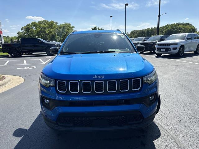 2024 Jeep Compass COMPASS LATITUDE 4X4