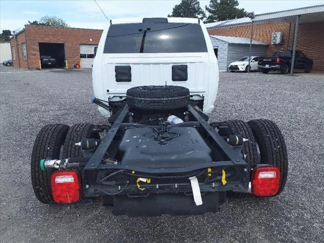 2024 RAM Ram 3500 Chassis Cab RAM 3500 TRADESMAN CREW CAB CHASSIS 4X4 60 CA