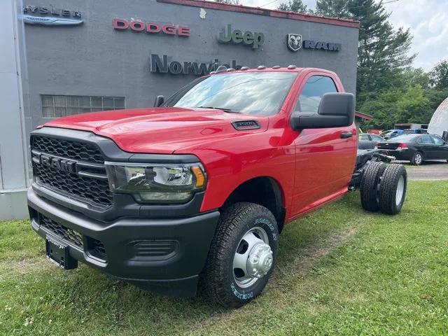 2024 RAM Ram 3500 Chassis Cab RAM 3500 TRADESMAN CHASSIS REGULAR CAB 4X4 60 CA 2024 RAM Ram 3500 Chassis Cab RAM 3500 TRADESMAN CHASSIS REGULAR CAB 4X4 60 CA