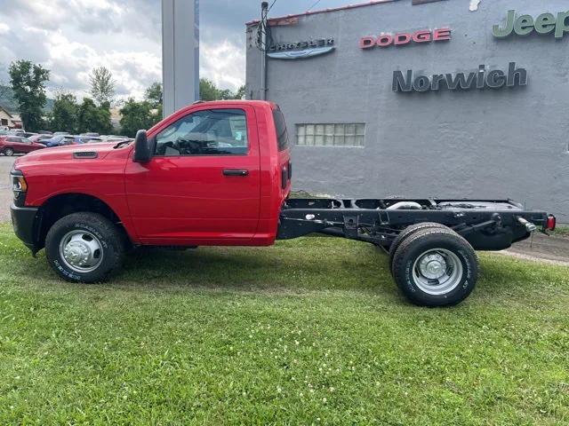 2024 RAM Ram 3500 Chassis Cab RAM 3500 TRADESMAN CHASSIS REGULAR CAB 4X4 60 CA 2024 RAM Ram 3500 Chassis Cab RAM 3500 TRADESMAN CHASSIS REGULAR CAB 4X4 60 CA