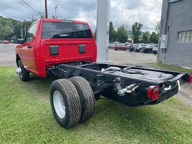 2024 RAM Ram 3500 Chassis Cab RAM 3500 TRADESMAN CHASSIS REGULAR CAB 4X4 60 CA 2024 RAM Ram 3500 Chassis Cab RAM 3500 TRADESMAN CHASSIS REGULAR CAB 4X4 60 CA