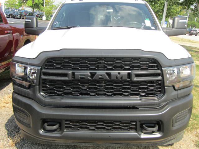 2024 RAM Ram 3500 RAM 3500 TRADESMAN CREW CAB 4X4 8 BOX