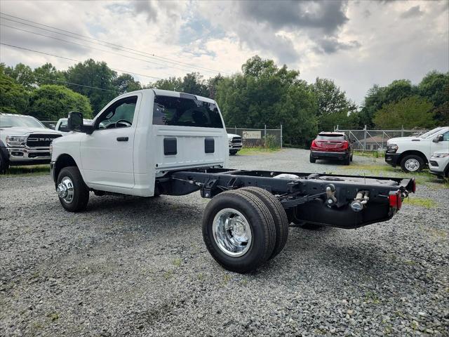 2024 RAM Ram 3500 Chassis Cab RAM 3500 TRADESMAN CHASSIS REGULAR CAB 4X4 60 CA