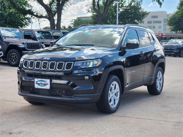 2024 Jeep Compass COMPASS LATITUDE 4X4