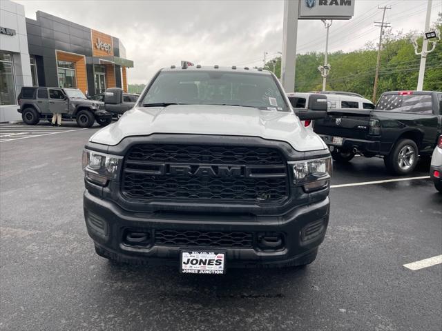 2024 RAM Ram 3500 RAM 3500 TRADESMAN CREW CAB 4X4 8 BOX