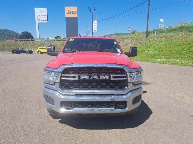 2024 RAM Ram 3500 RAM 3500 TRADESMAN CREW CAB 4X4 64 BOX