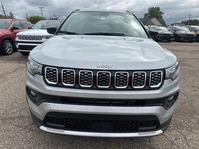 2024 Jeep Compass COMPASS LIMITED 4X4