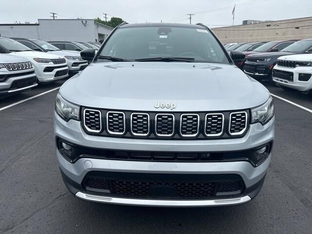 2024 Jeep Compass COMPASS LIMITED 4X4