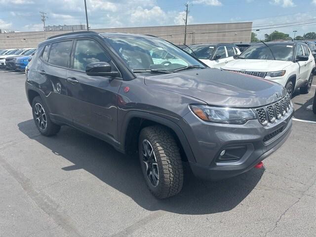 2024 Jeep Compass COMPASS TRAILHAWK 4X4