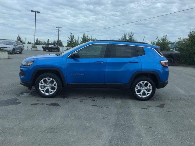 2024 Jeep Compass COMPASS LATITUDE 4X4