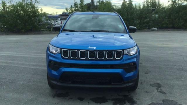 2024 Jeep Compass COMPASS LATITUDE 4X4