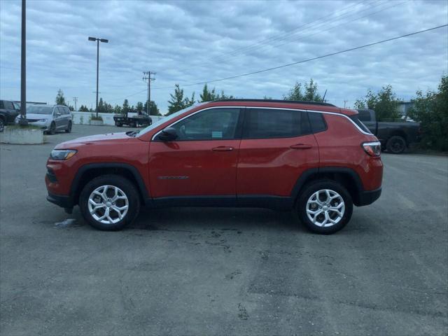 2024 Jeep Compass COMPASS LATITUDE 4X4