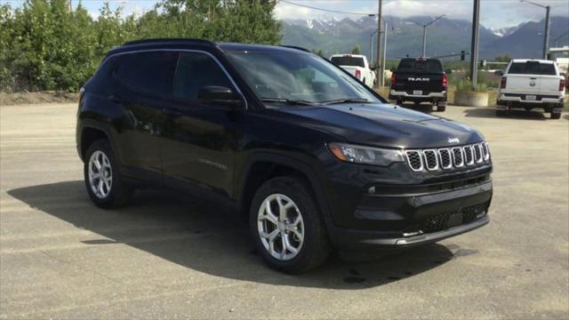 2024 Jeep Compass COMPASS LATITUDE 4X4