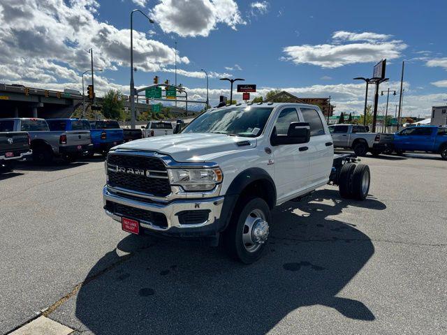 2024 RAM Ram 5500 Chassis Cab RAM 5500 TRADESMAN CHASSIS CREW CAB 4X4 60 CA