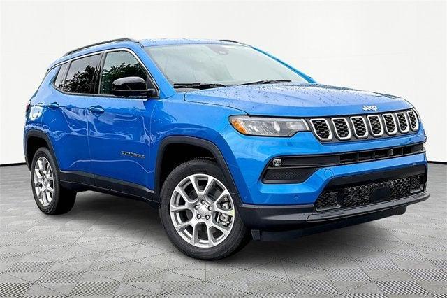 2024 Jeep Compass COMPASS LATITUDE LUX 4X4