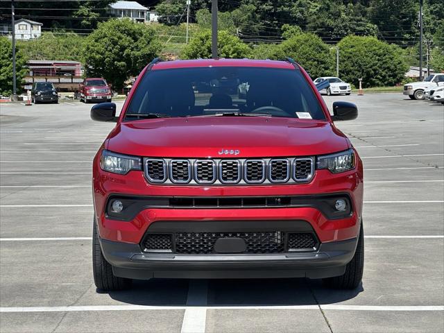 2024 Jeep Compass COMPASS LATITUDE 4X4